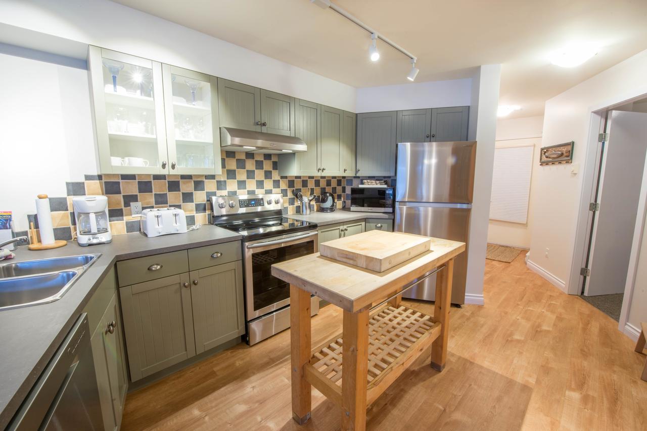 Luxury 2Br Oceanfront Condo By Onlybc 201 Tofino Exteriör bild