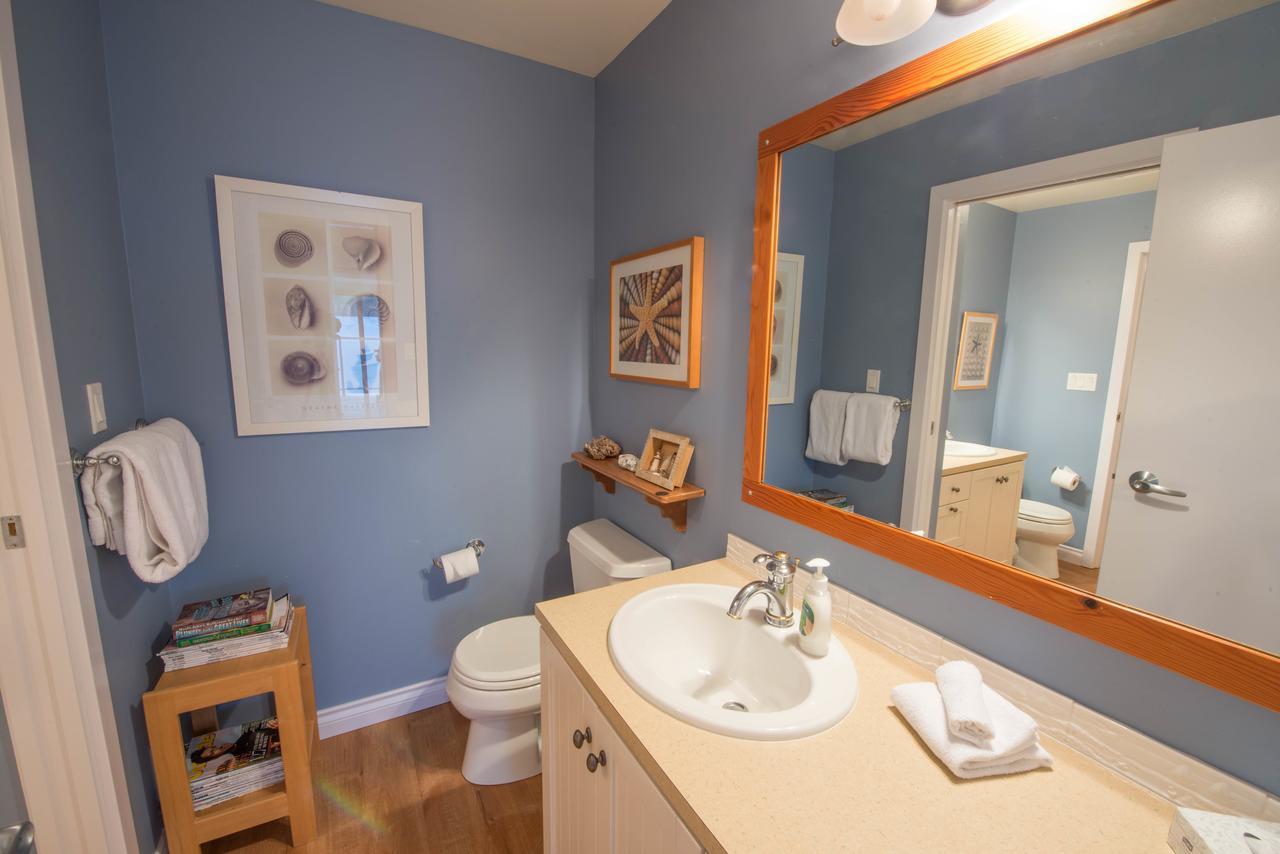 Luxury 2Br Oceanfront Condo By Onlybc 201 Tofino Exteriör bild